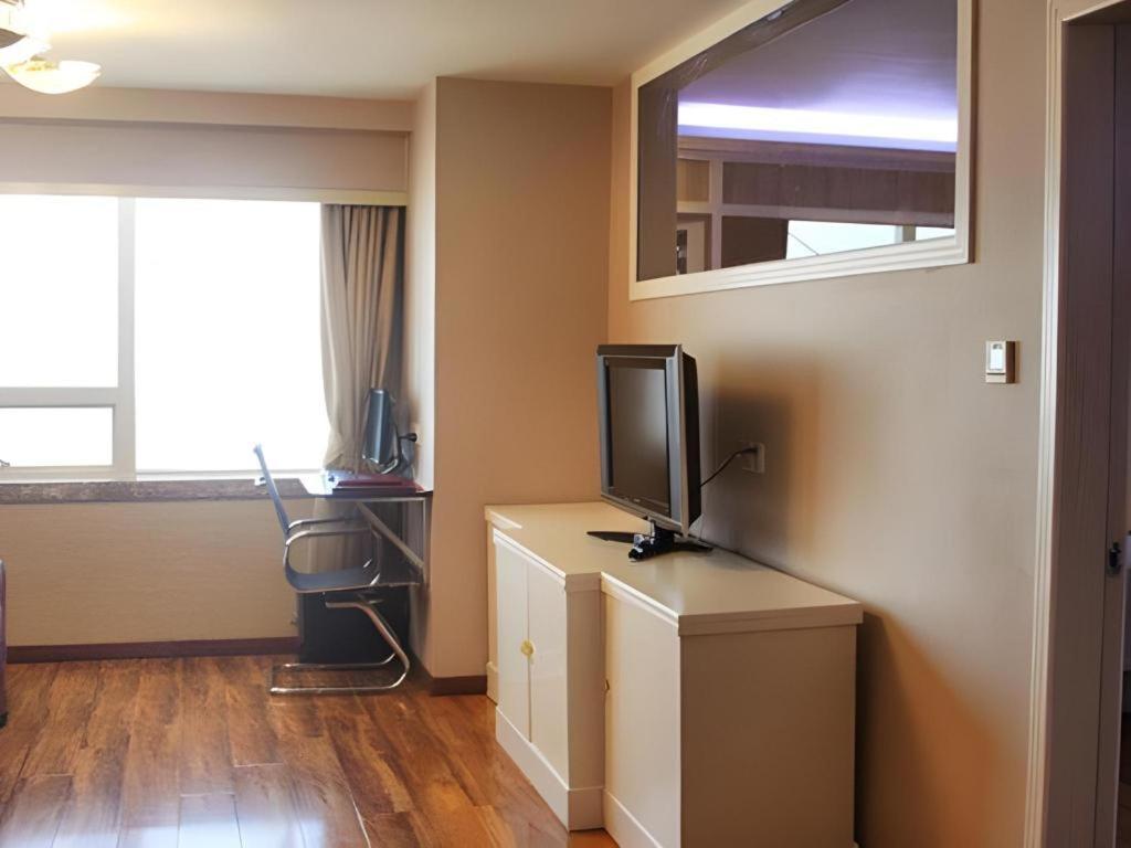 Jinan Yuquan Simpson Hotel Exterior photo
