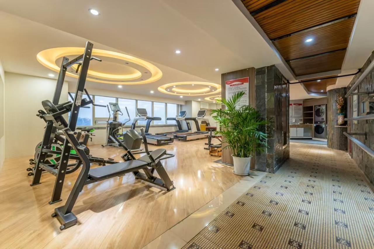 Jinan Yuquan Simpson Hotel Exterior photo