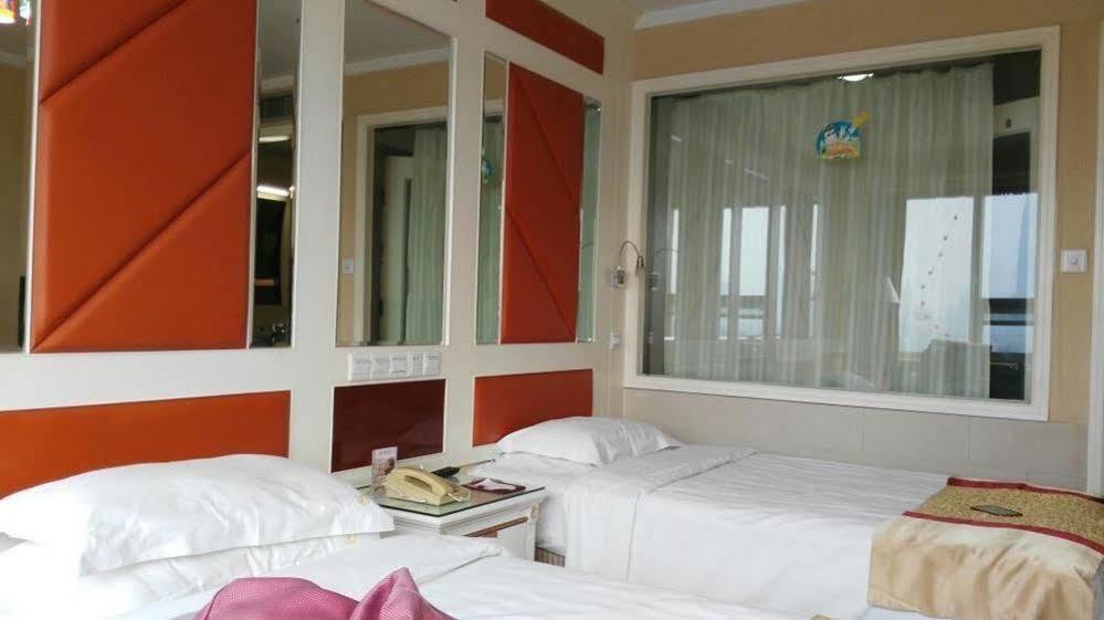 Jinan Yuquan Simpson Hotel Exterior photo